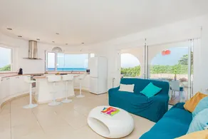 Villa with terrace, garden & BBQ | Sea view - Image 5