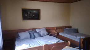 Mehrbettzimmer für 3 Personen in Weiding - Image 2