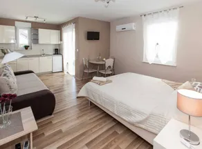 Beachfront Apartments for Relaxing Getaways in Crikvenica - Junior Studio Apartment - Image 4