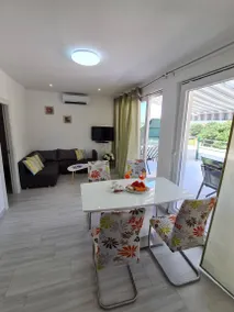 Flat with terrace & barbecue - Image 4