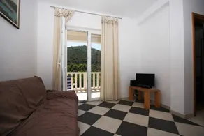 Ferienwohnung mit Pool, Terrasse und Grill - Image 3