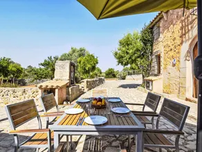 House with garden, pool & barbeque - Image 4