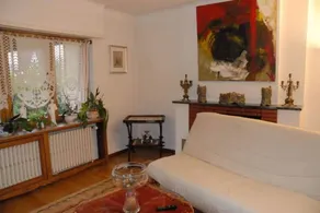 Maison avec terrasse, jardin et sauna - Image 2
