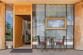 Studio with garden & terrace | Garden view - Image 3