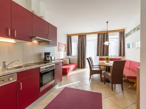 Appartamento con giardino, sauna e piscina | Vista sulla montagna - Image 2