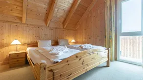 Holiday home with pool & terrace - Image 2