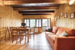 Apartment with garden & barbeque | Garden view - Image 3