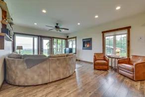 'wanlass' House: Elevated Retreat Near La Crosse! - Image 4