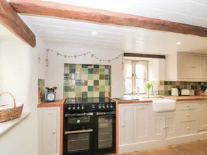 Family-friendly cottage with garden | Pet-friendly - Image 3