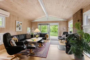 Fully equipped house with terrace, barbecue & sauna | Close to the beach - Image 4