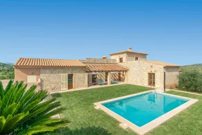 Villa avec barbecue, terrasse et jardin - Image 3