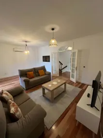 Vencejo House – spacious accommodation for families or groups with mountain views - Image 4