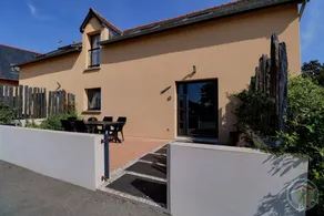 Tolle Ferienunterkunft mit Pool, Garten und Terrasse | Haustiere sind willkommen - Image 3
