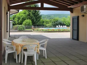 Appartement de vacances avec piscine, terrasse et jardin - Image 5