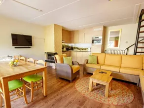 Children-friendly bungalow with terrace & heated pool | Pets are welcome - Image 4