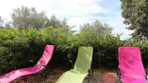 Holiday apartment with garden & terrace - Image 5