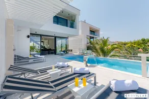 Villa conviviale et familiale avec barbecue | Vue sur l'eau | Plage à proximité - Image 2