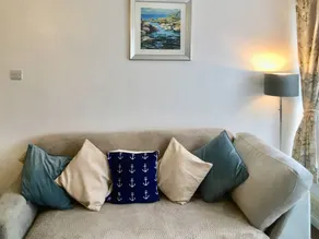 Cottage adapté aux familles avec jardin | À côté de la plage | Avec animaux autorisés - Image 3