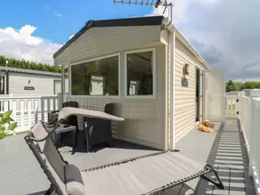 Family-friendly lovely cottage with garden | Dogs allowed - Image 2