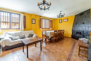 Holiday home with BBQ, terrace & garden | Mountain view - Image 3