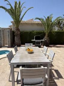 Family-oriented house with terrace, private pool & garden | Mountain view - Image 5