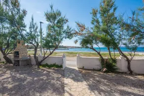 Apartment with BBQ & garden | Sea view - Image 3