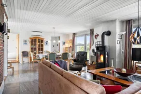 Big holiday home with sauna, jacuzzi & barbeque | Pet-friendly - Image 3