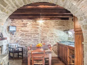 Voll ausgestattetes schönes Ferienhaus mit Terrasse, Grill und privatem Pool - Image 4