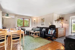 Holiday home with terrace & BBQ | Pet-friendly - Image 4