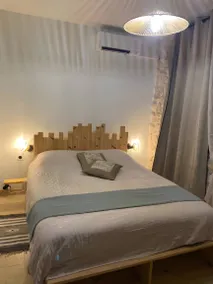 Guest Room “L’Estive” with Mountain View, Wi-Fi, and Air Conditioning - Image 2