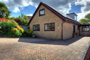 Children-friendly beautiful cottage with garden | Beach view - Image 2