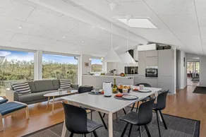 Fully equipped house with terrace | Beach nearby - Image 5