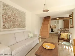 Cottage with BBQ & garden - Image 2