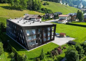 Apartment with terrace, sauna & garden - Image 2