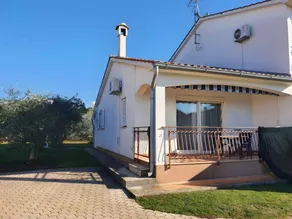 Apartamento vacacional con aire acondicionado - Image 3