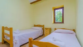 Apartamento vacacional con barbacoa, jardín y piscina | Se admiten mascotas - Image 4