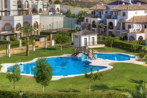 House with pool, terrace & garden | Sea view - Image 5
