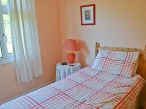 Cottage with garden - Image 5