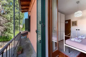 Maison avec terrasse et jardin | Vue lac - Image 2