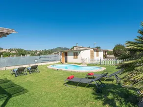 Cottage entièrement équipé avec barbecue, terrasse et jardin | Vue montagne - Image 5