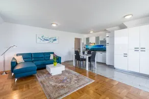 Fully equipped charming holiday apartment with terrace | Sea view | Beach nearby - Image 5