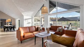 Children-friendly house with pool, terrace & barbeque | Pets allowed - Image 4