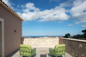Villa con terrazza, piscina privata e giardino | Vista sul mare - Image 4