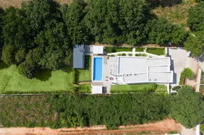 Villa mit Grill, Terrasse und Pool - Image 5