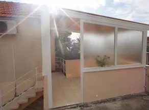 Studio with garden, terrace & barbecue | Beach nearby - Image 3