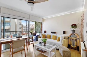 Fully equipped charming holiday apartment with garden | Sea view | Close to the beach - Image 2