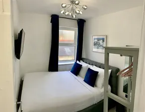 Apartamento con 2 habitaciones para 4 personas - Image 4
