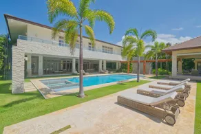 Merveilleuse villa conviviale et familiale avec barbecue, jardin et piscine | Vue golf - Image 3