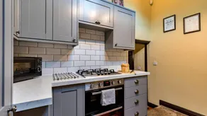 Wonderful holiday home with garden - Image 3