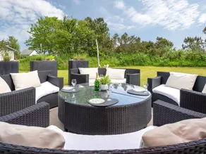 Family-friendly house with garden & terrace | Sea view - Image 5